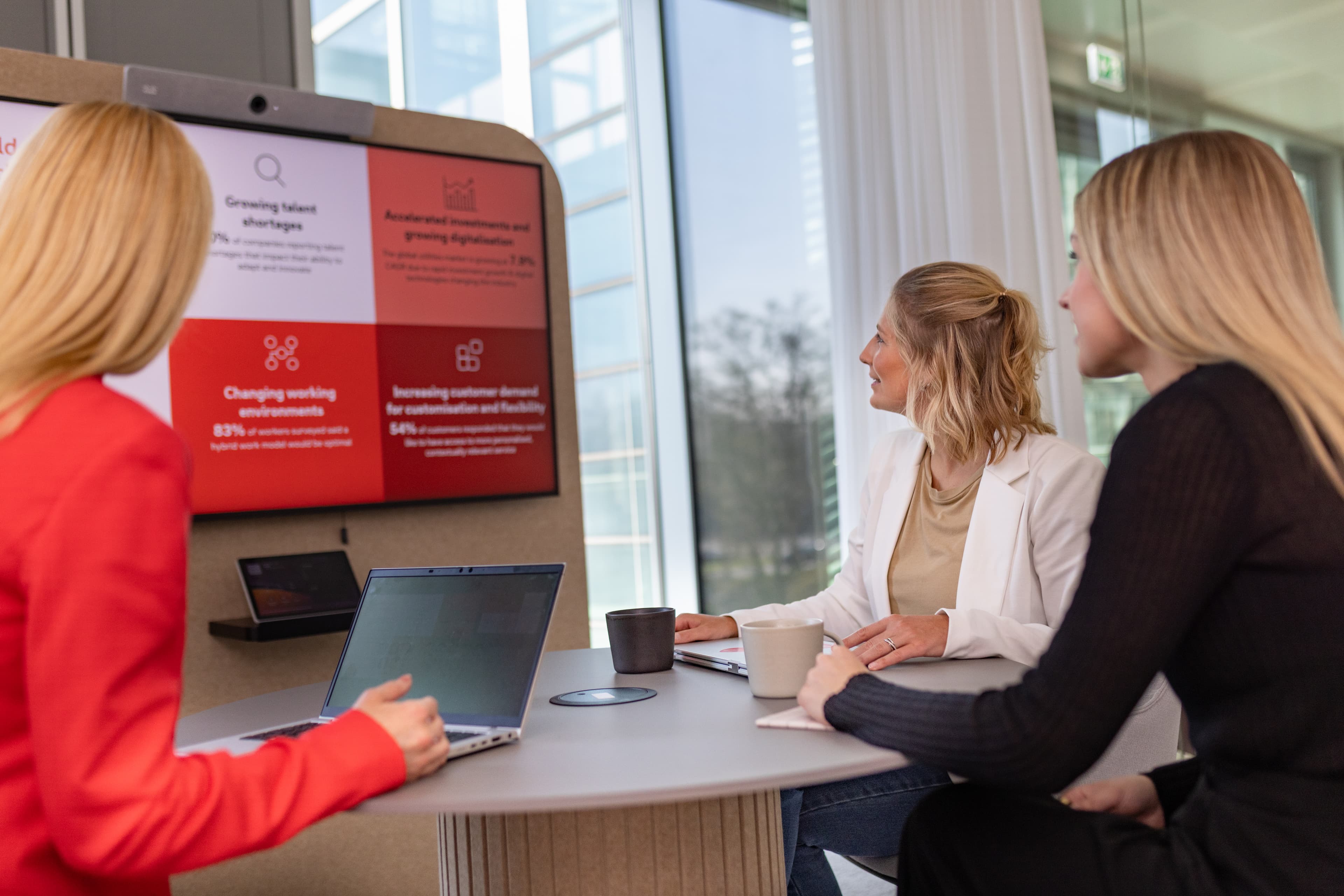 R5CB2491 chaerry E.ON 03-25 Edit