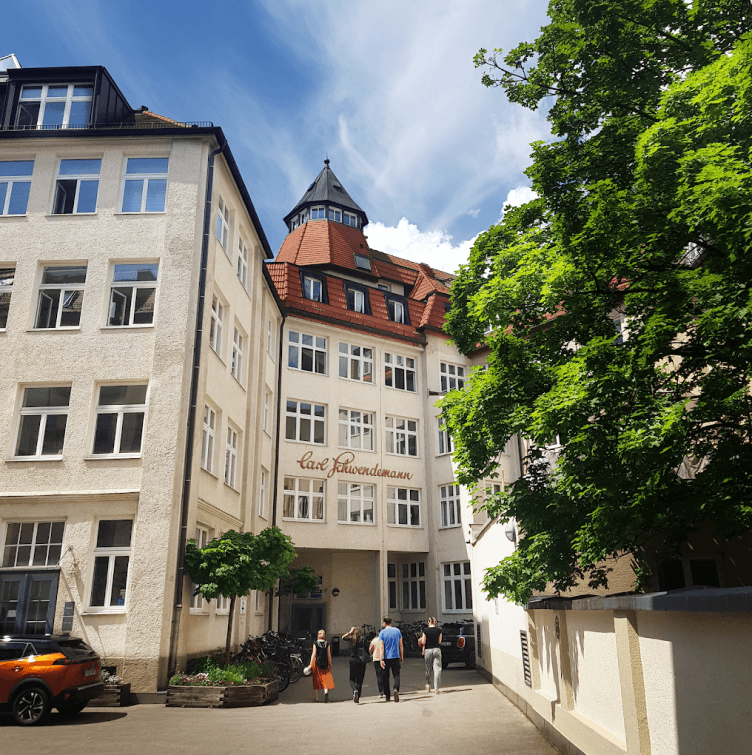 Ray Sono Office in München, Tumblingerstraße 32.